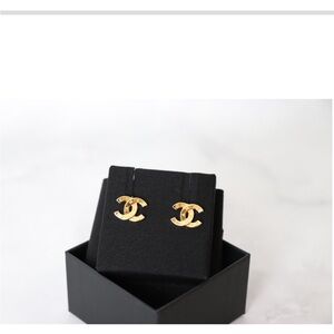 Authentic CHANEL CC stud Gold Earrings